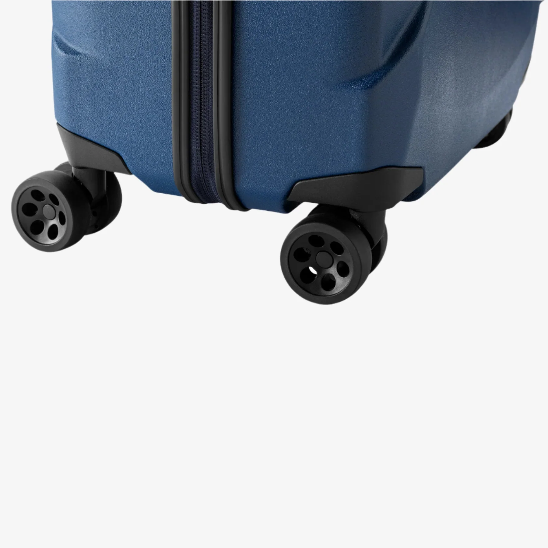Tarmac 4-Wheel 29" Luggage - Image 29